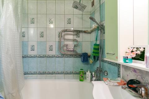 Продаётся 1/2 доли в квартире по ул. Авроровская, 6