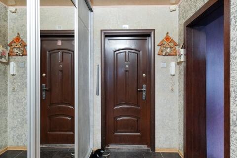 Продаётся 1/2 доли в квартире по ул. Авроровская, 6