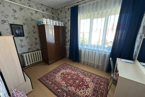 Дом в коттеджной застройке