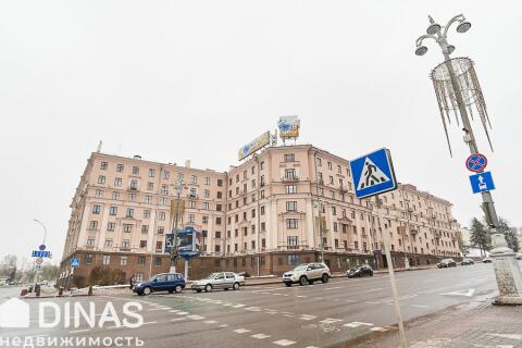 "Сталинка" с дизайнерским ремонтом.