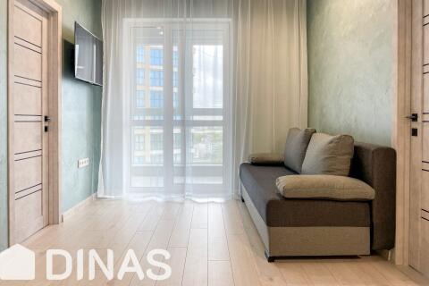 Трёхкомнатная квартира, по адресу: Мира 2