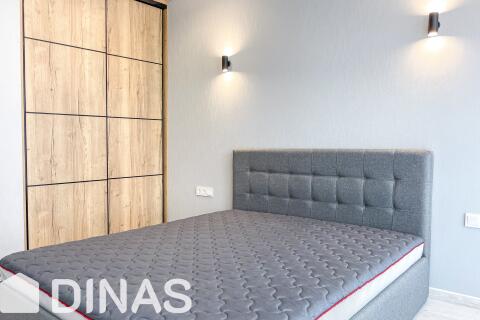 Трёхкомнатная квартира, по адресу: Мира 2