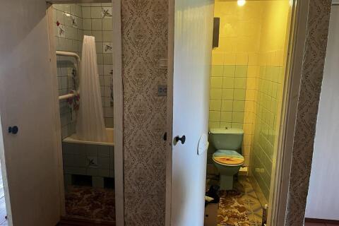 Дом с удобствами деревня Тесновая 60 км на Раков.